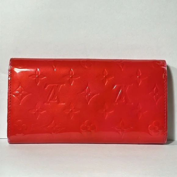 *HTF Color!* LOUIS VUITTON Vernis Sarah Wallet - Picture 2 of 16